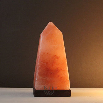 obelisk zoutlamp
