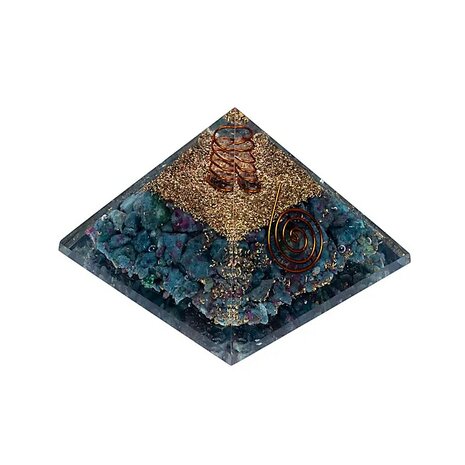 orgoniet piramide kyaniet
