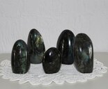 Labradoriet-sculptuur-circa-7-9-cm
