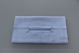 Gastendoek lichtblauw met neusuitsparing